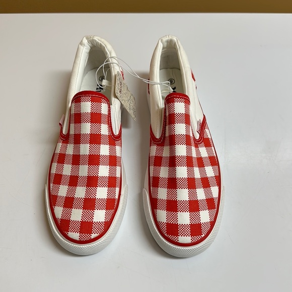 Mudd Shoes - NWT Mudd Sneakers